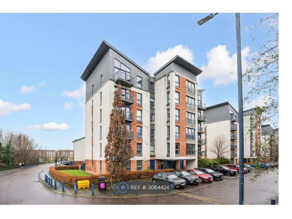 Property photo 1 of 18 External Building