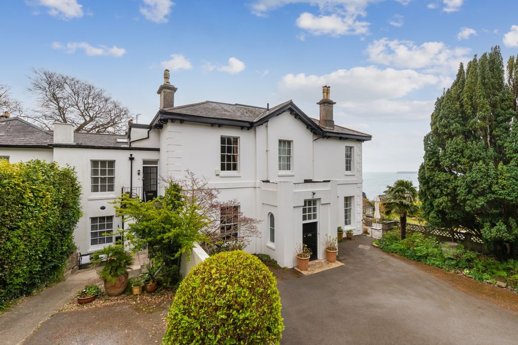 Property photo 1 of 12 A01 - 3 Courtlands Torquay - 250414