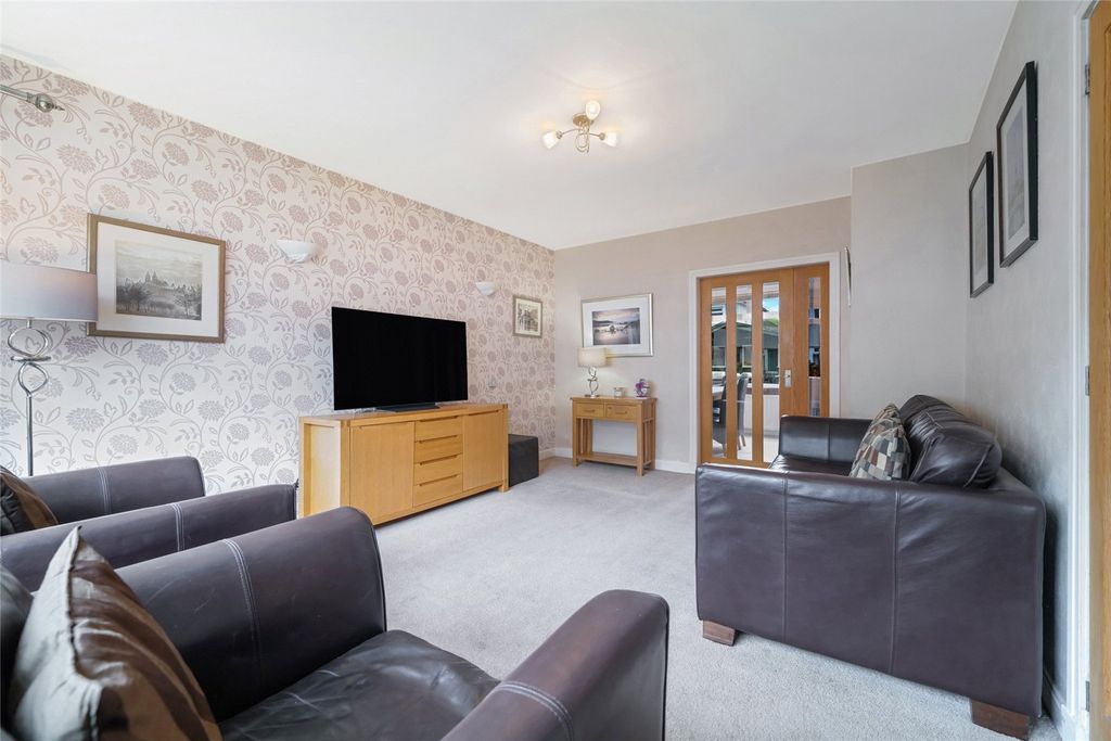 Property photo 3 of 15 Picture No. 06