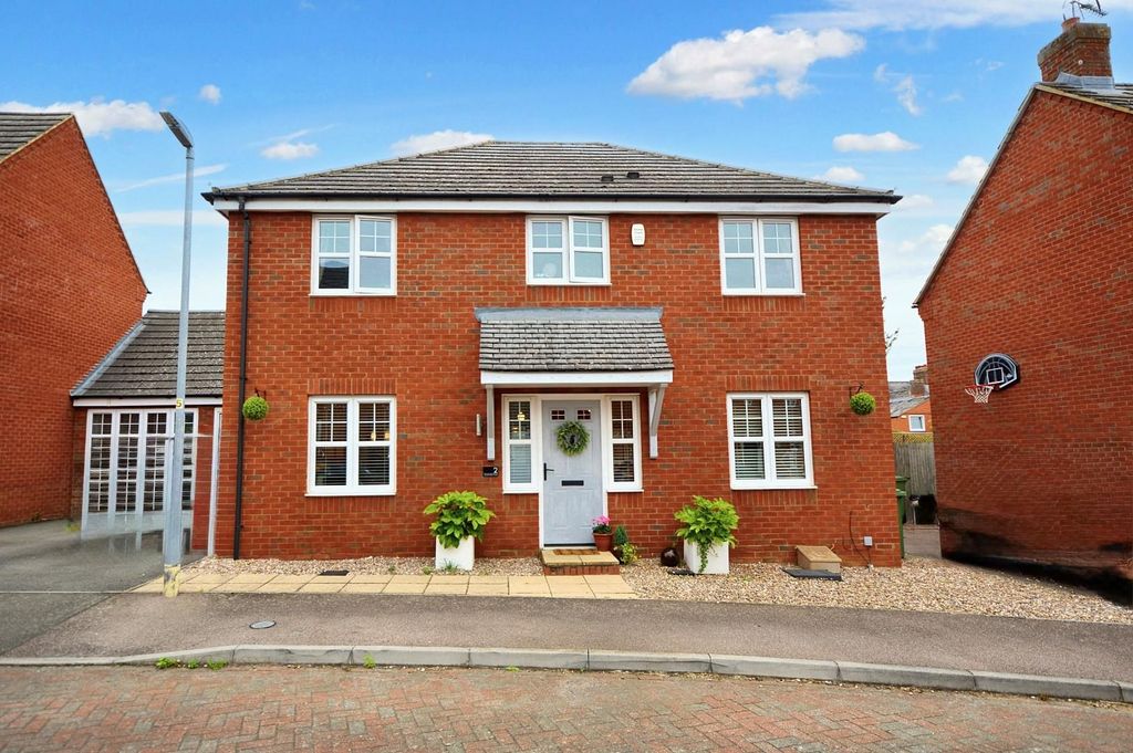 Property photo 1 of 22