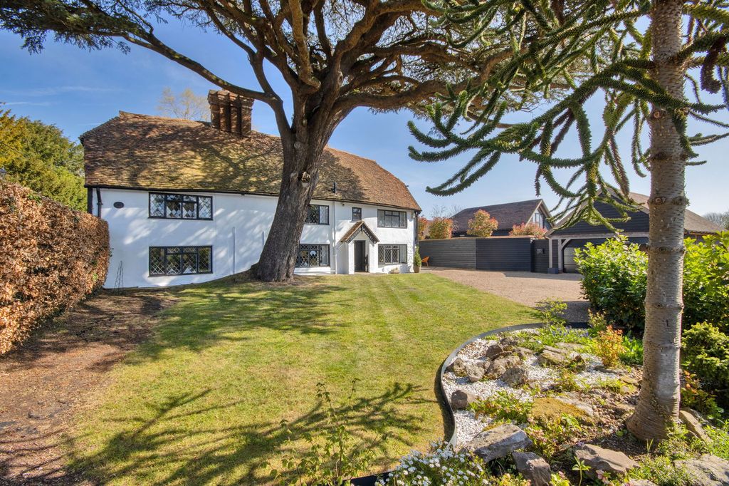 Property photo 1 of 59