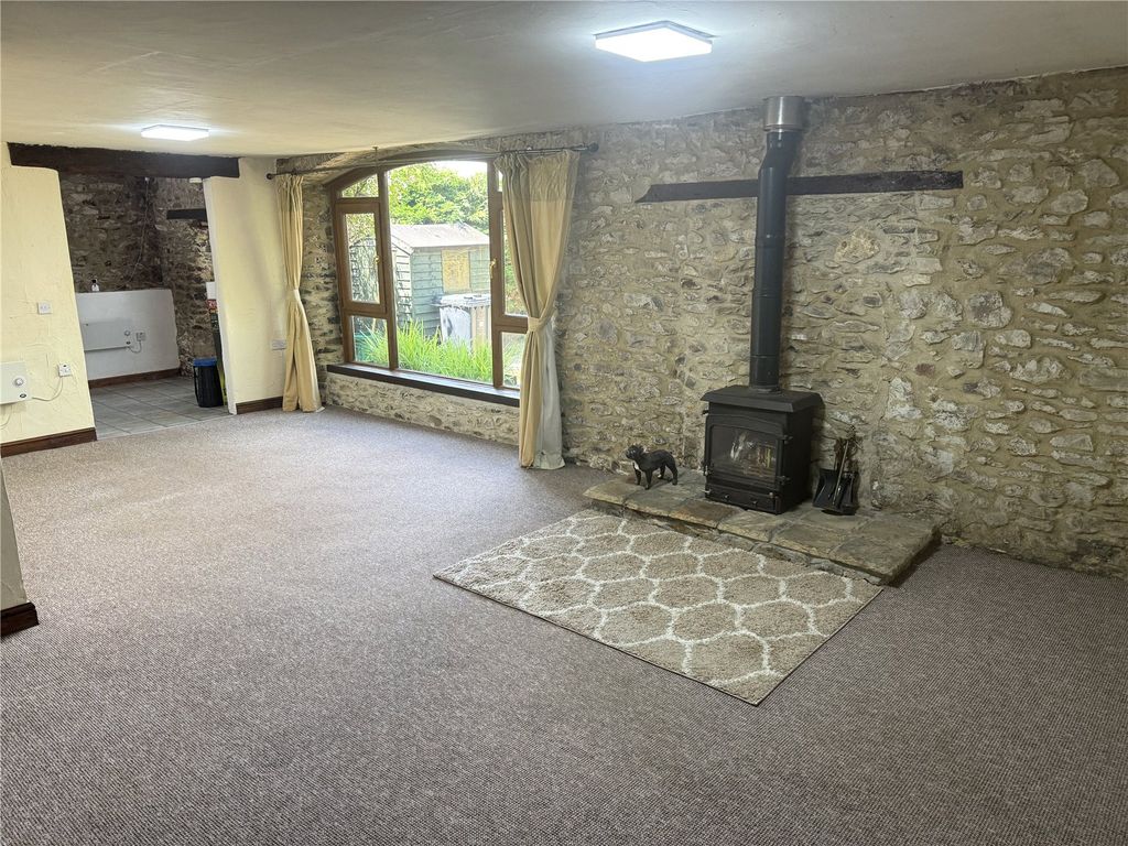 Property photo 2 of 13 Picture No. 02