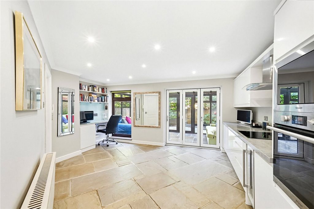 Property photo 2 of 15 Picture No. 06