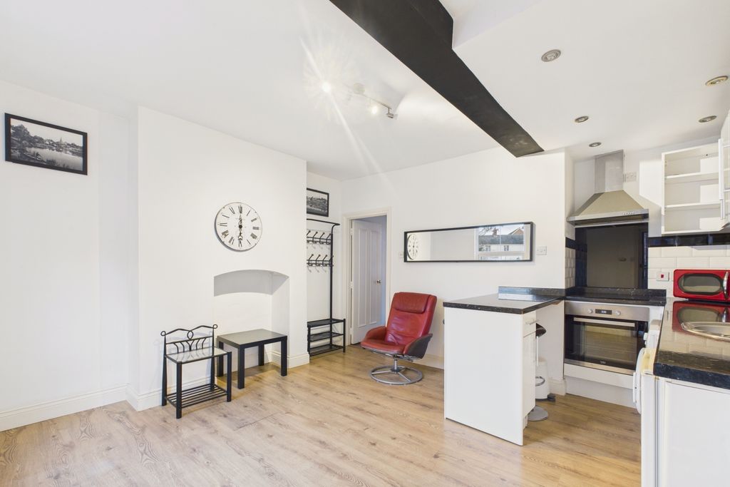 Property photo 3 of 10 Picture No. 01