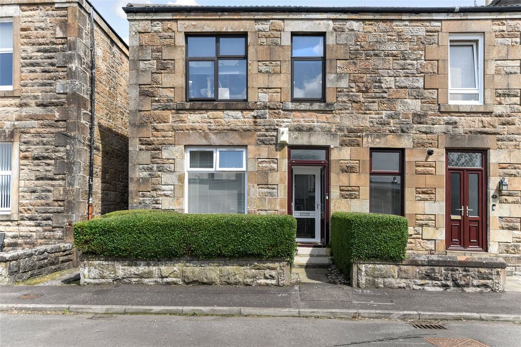 Property photo 1 of 12 Front