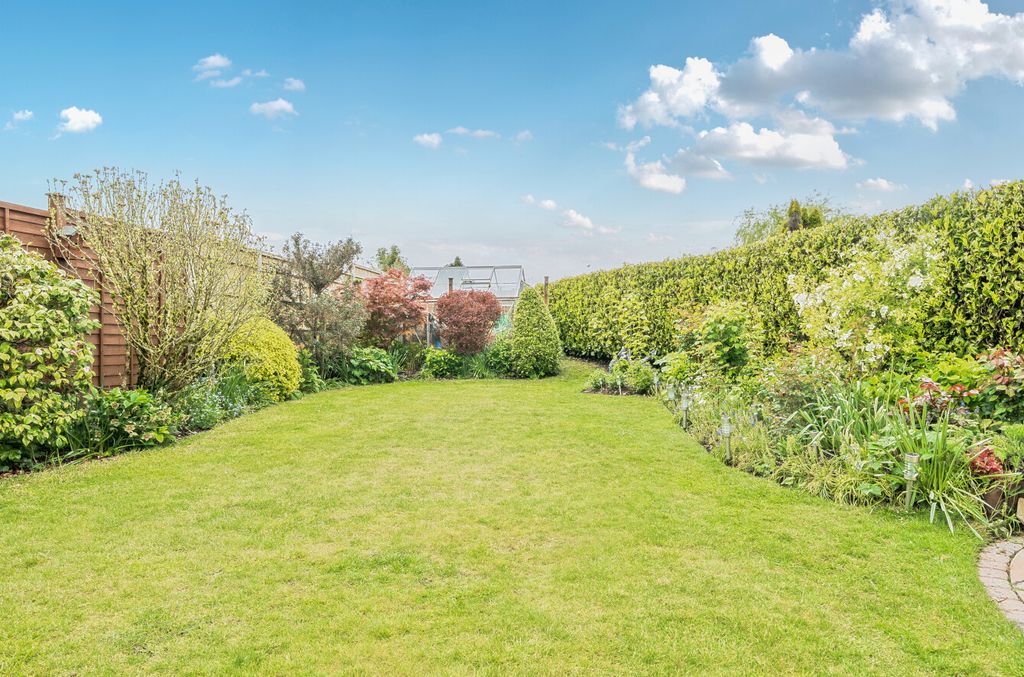 Property photo 2 of 18