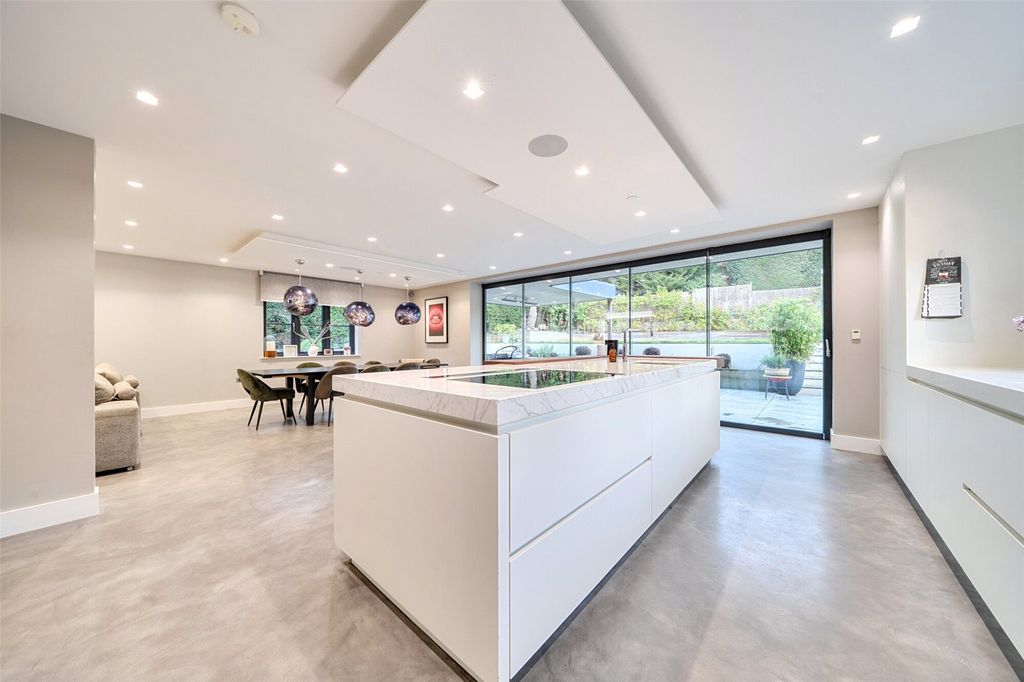 Property photo 3 of 45 Kitchen