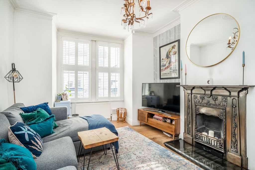 Property photo 2 of 8