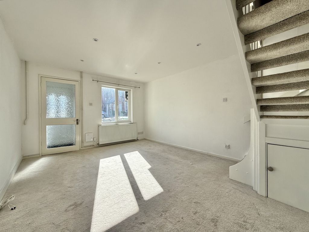 Property photo 2 of 12 Photo 2