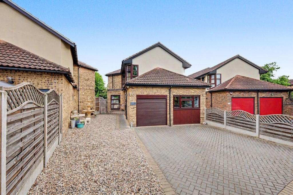 Property photo 1 of 24 5186482