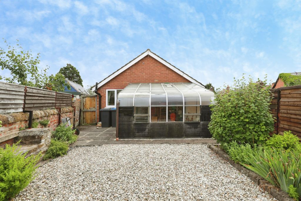 Property photo 3 of 16