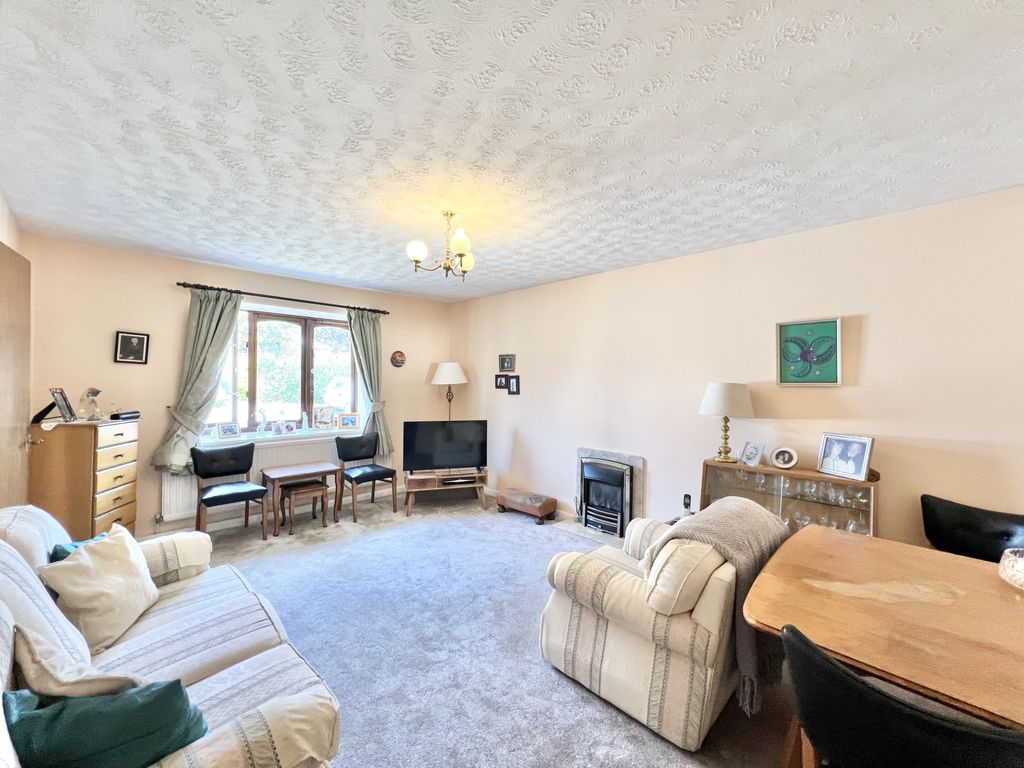 Property photo 3 of 14