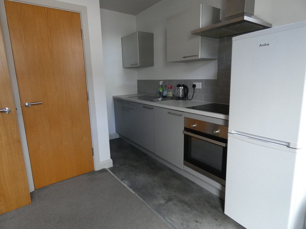 Property photo 3 of 6