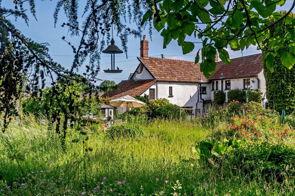 Property photo 1 of 19 Peppercorn Cottage