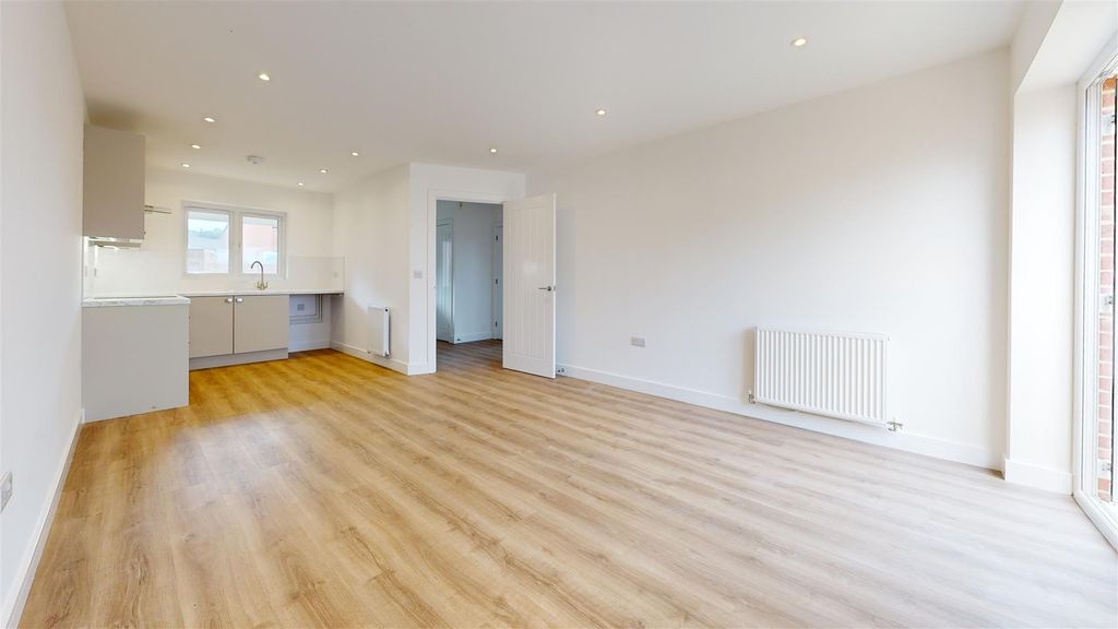 Property photo 3 of 9 Living-Room (27).Jpg