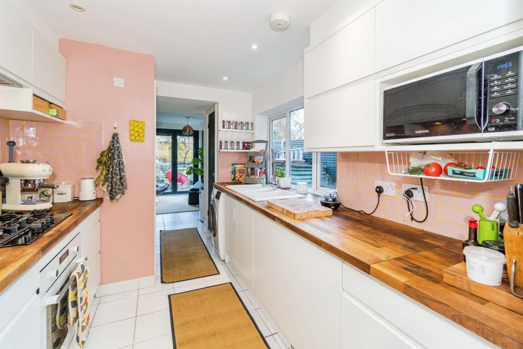 Property photo 2 of 14