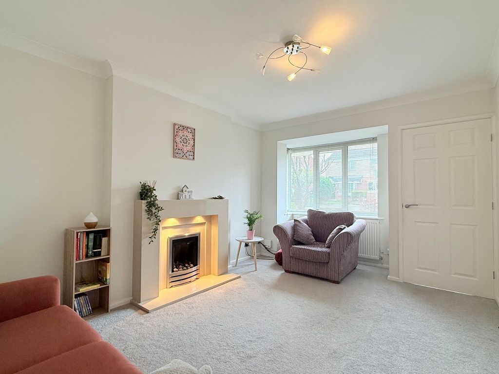 Property photo 2 of 28