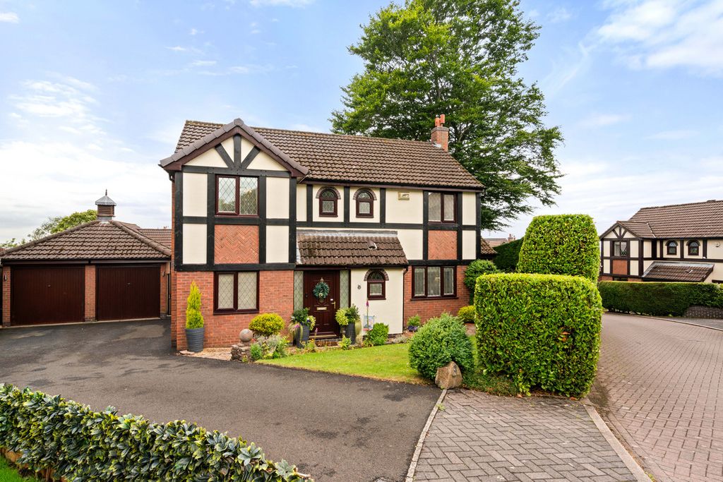 Property photo 3 of 32