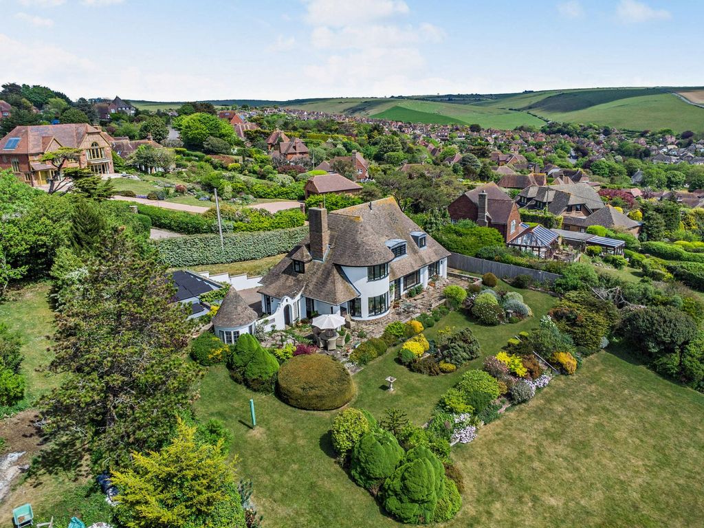 Property photo 1 of 18 Aerial