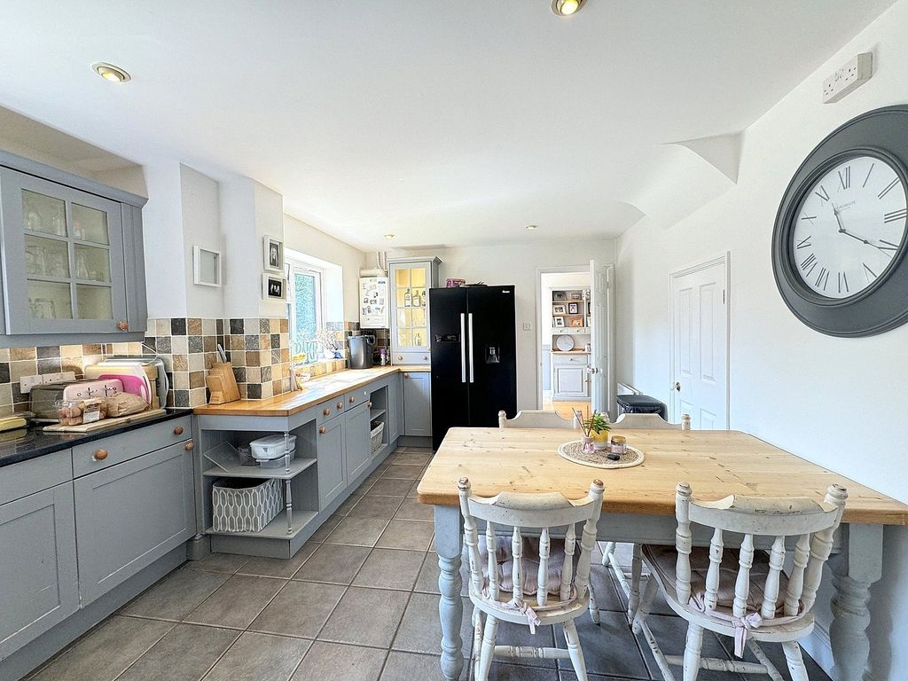 Property photo 1 of 16 Picture No. 06