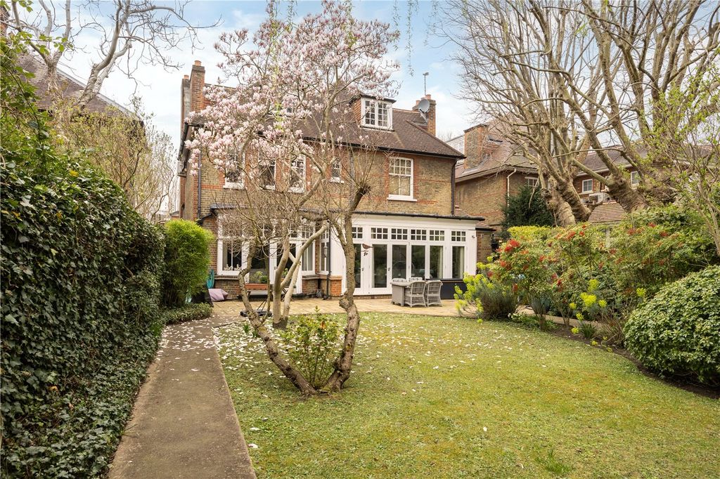 Property photo 2 of 16 Picture No. 22