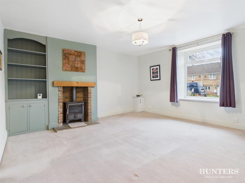 Property photo 2 of 17 Cam03792G0-Pr0204-Still003.Jpg