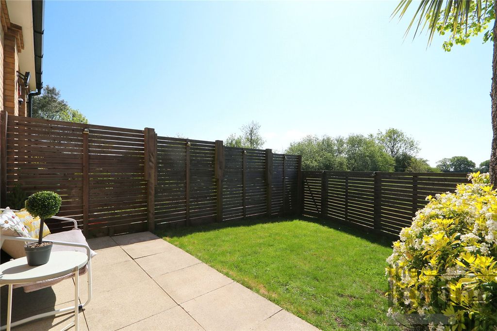 Property photo 1 of 19 Picture No. 60