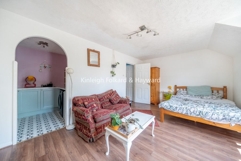 Property photo 3 of 5 Picture No. 05