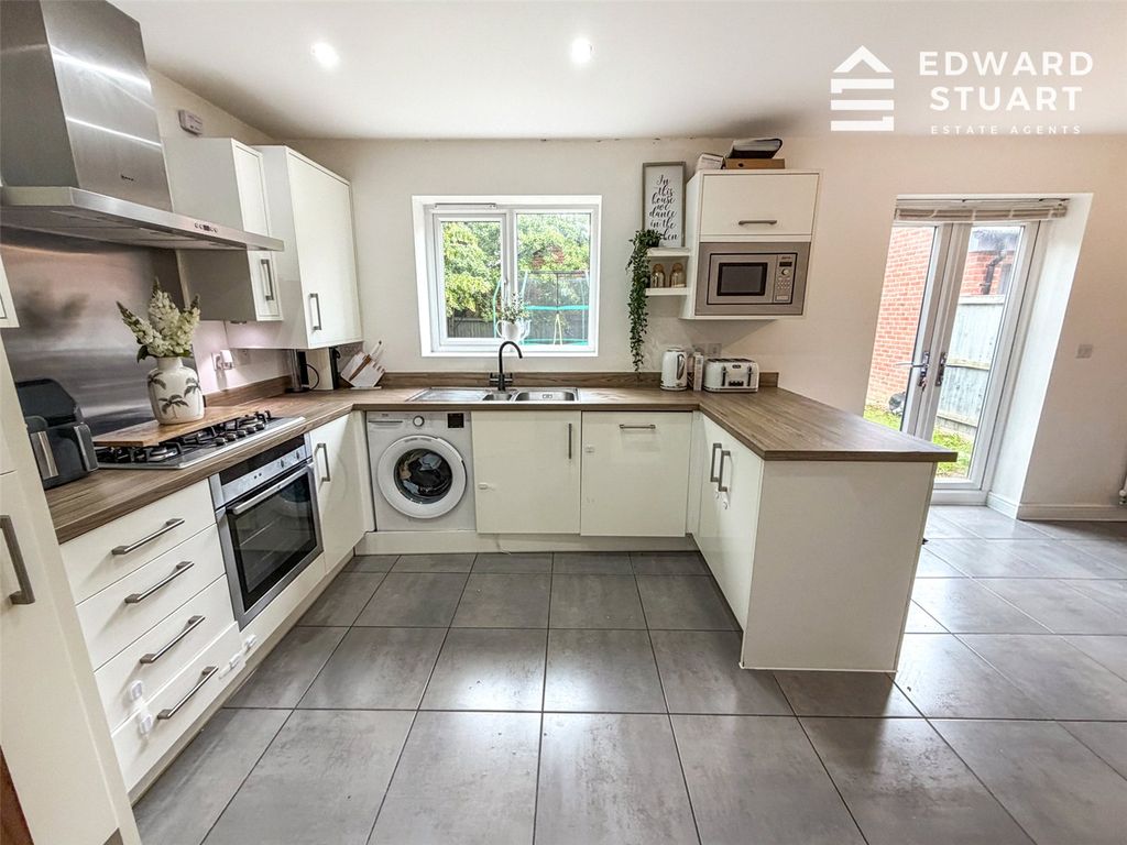 Property photo 3 of 11 Picture No. 05