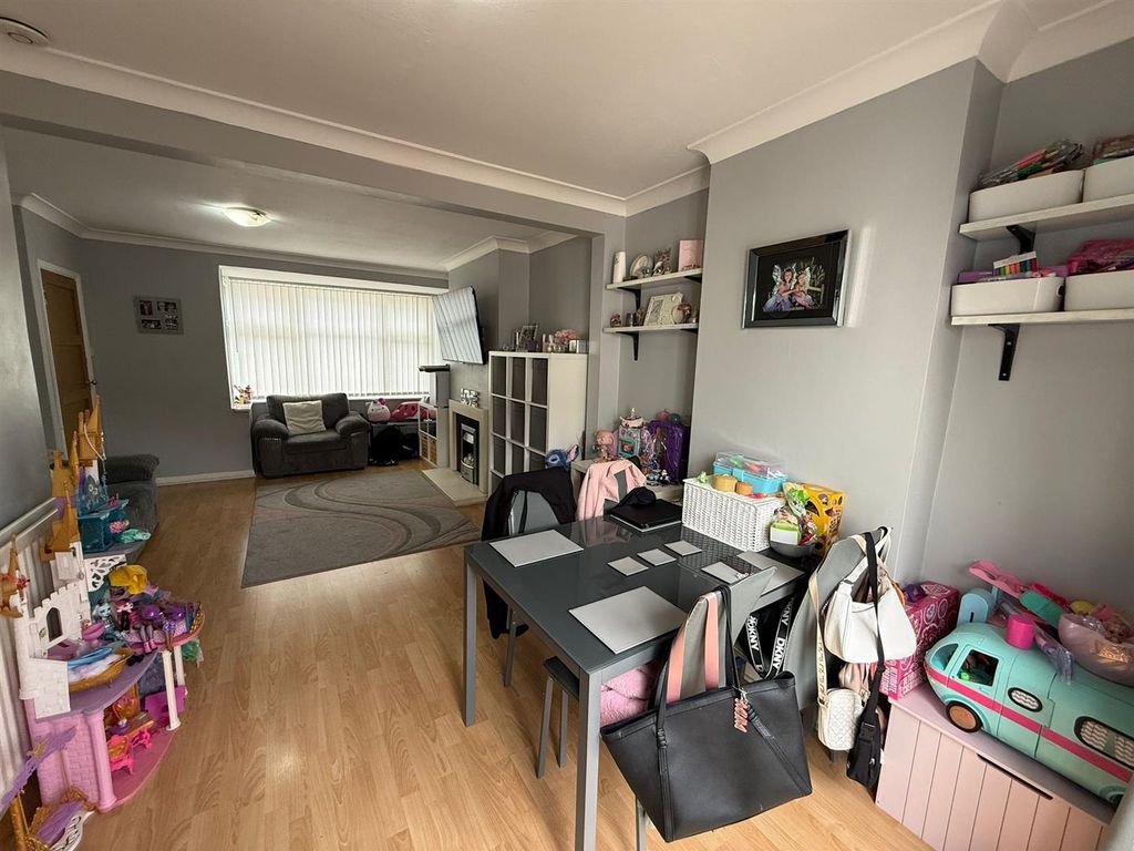 Property photo 3 of 10 4.Jpg