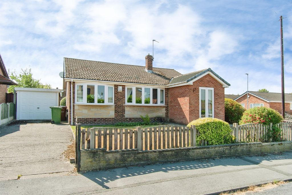 Property photo 1 of 18