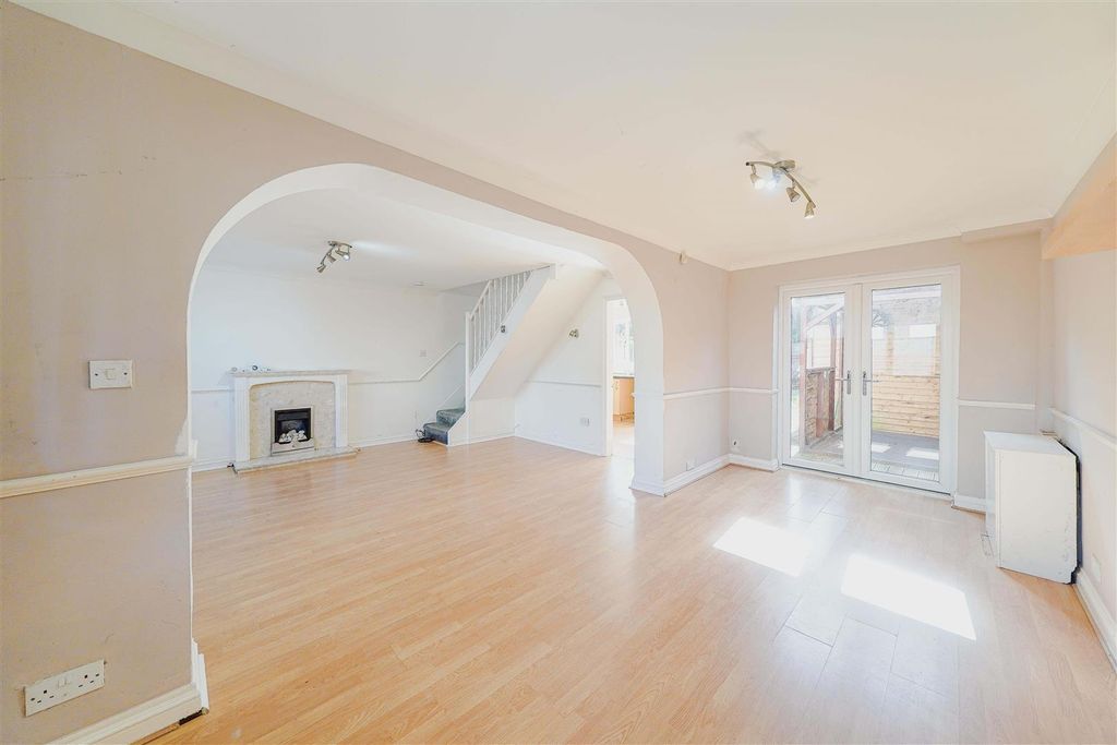 Property photo 2 of 22 Reception Room