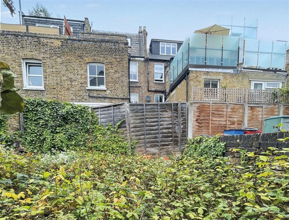 Property photo 2 of 5