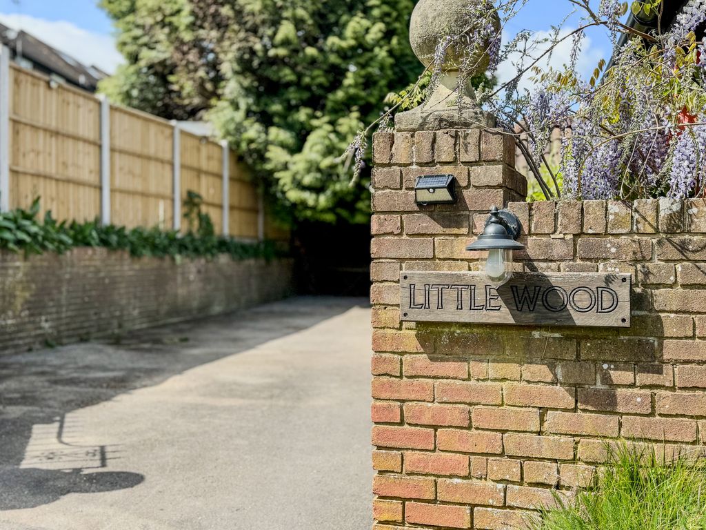 Property photo 2 of 19 Akeman Residential