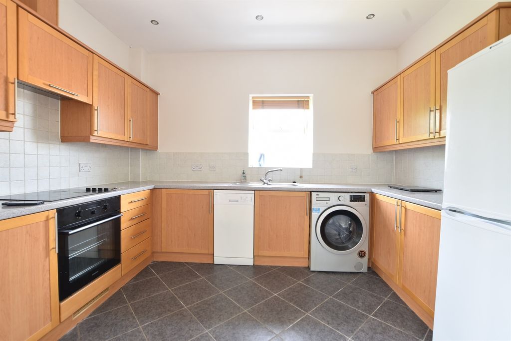 Additional image 4 of 2 bed flat for saleStanbridge Road, Leighton Buzzard LU7