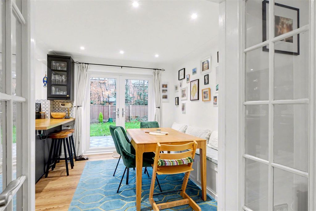 Additional image 4 of 3 bed property for saleThe Cloisters, Nottingham NG9