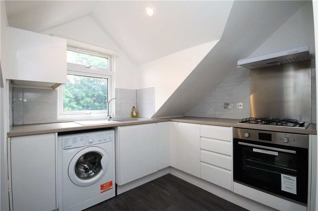 Property photo 3 of 9 Kitchen