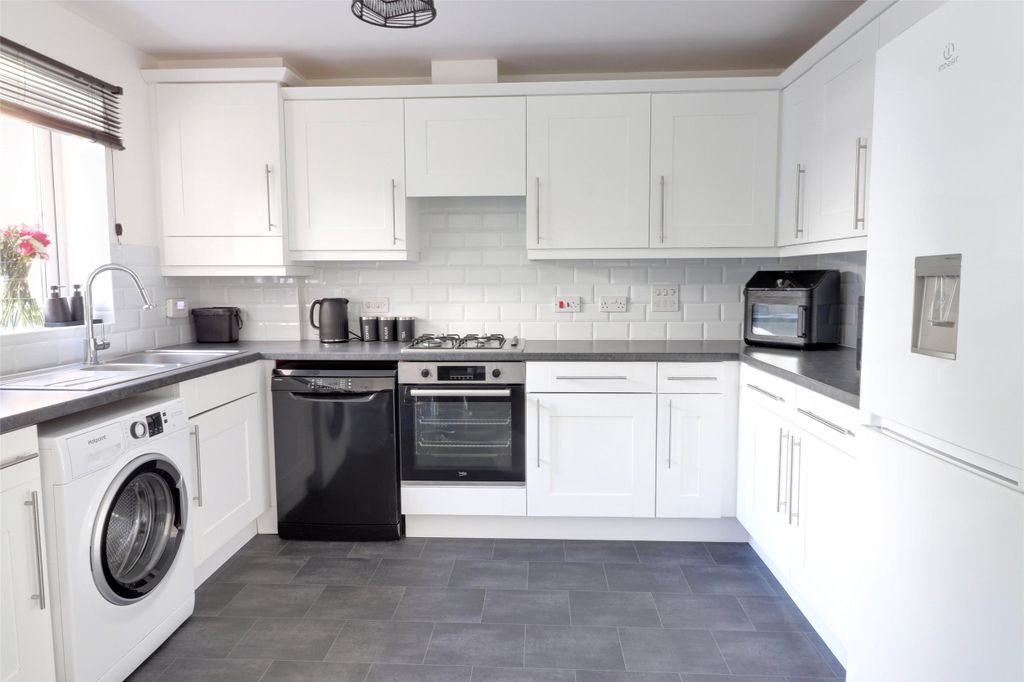 Property photo 2 of 14 2 - Picture No. 02