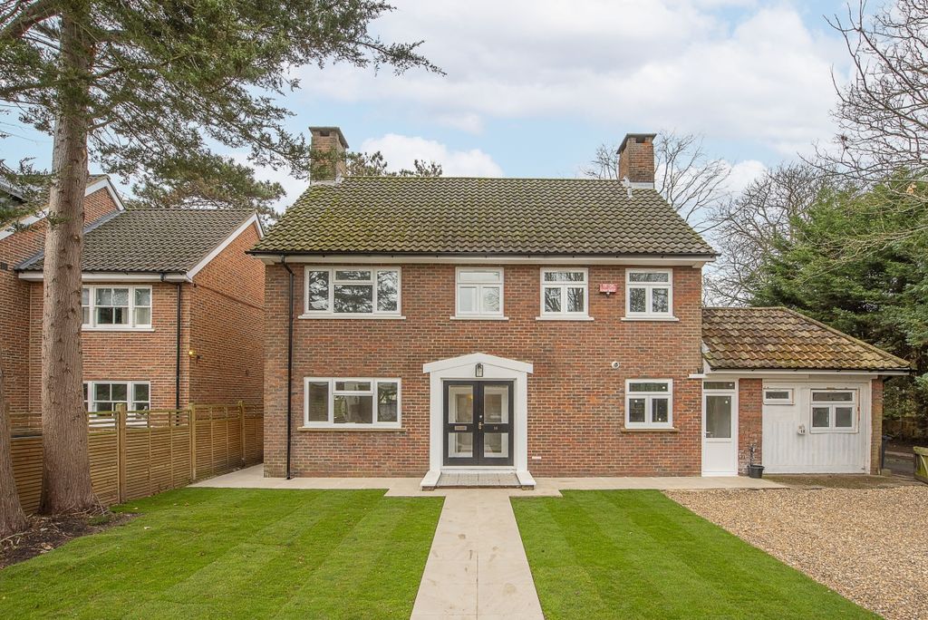 Property photo 1 of 25