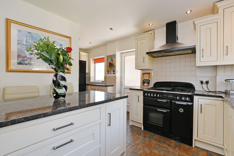 Property photo 2 of 32 Kitchen