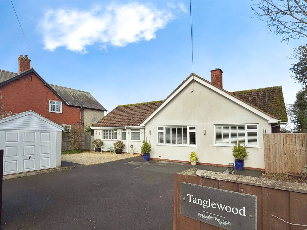 Property photo 1 of 28