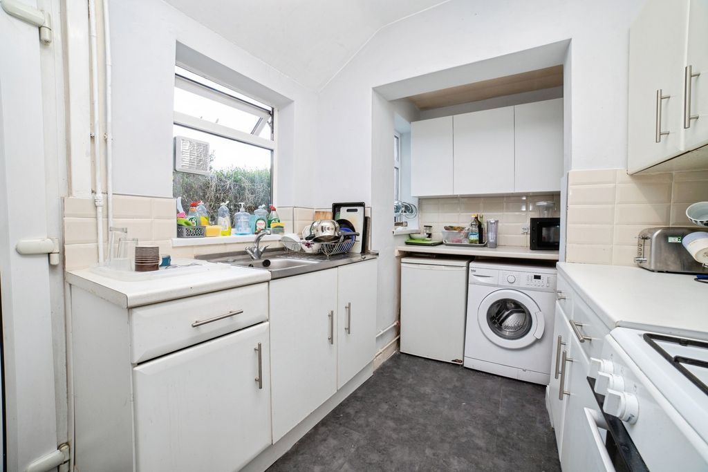 Property photo 3 of 12 Pbox-Img.Jpg