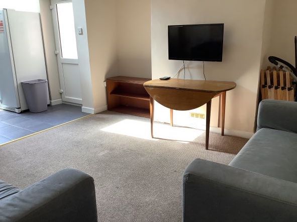 Property photo 2 of 7