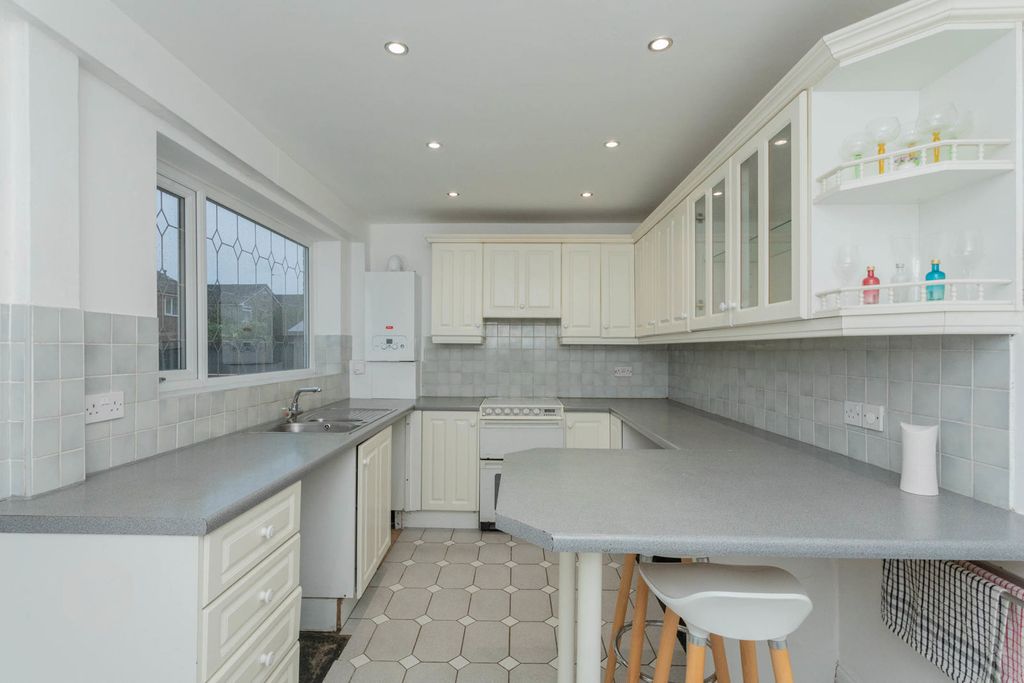 Property photo 3 of 20 Photograph