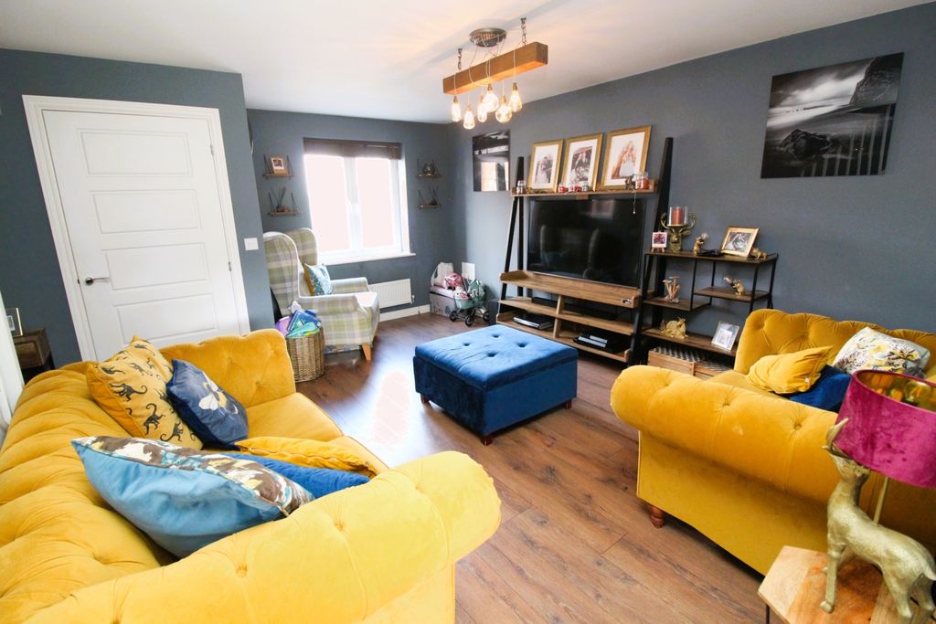 Property photo 2 of 25 Img_5619