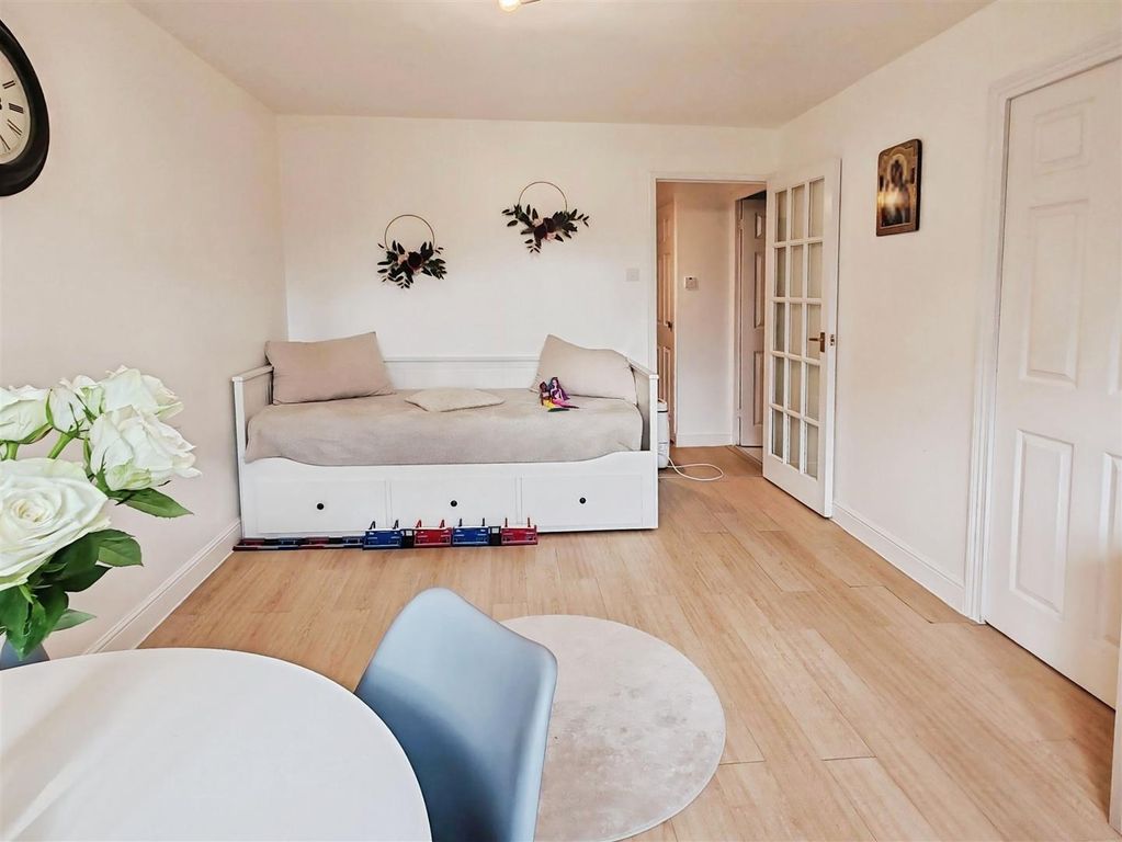 Property photo 3 of 7 446d8Ba6-Img_20251129_135937.Jpg