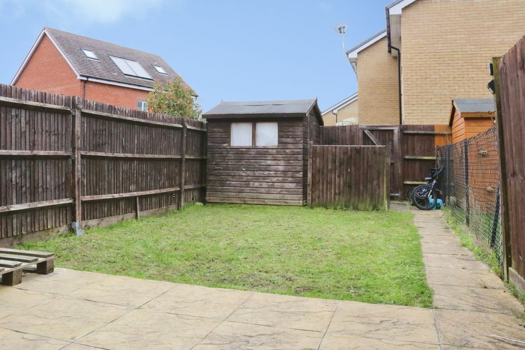 Property photo 2 of 19 Photo 16