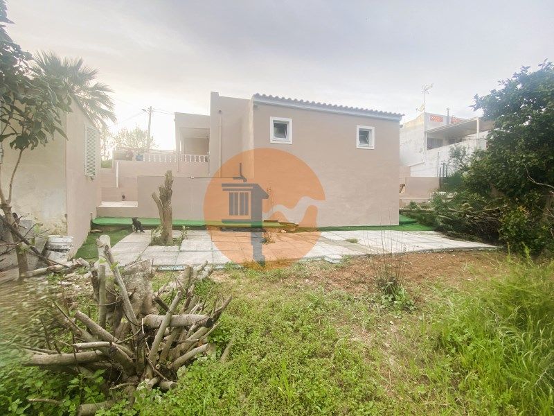 Property photo 1 of 39