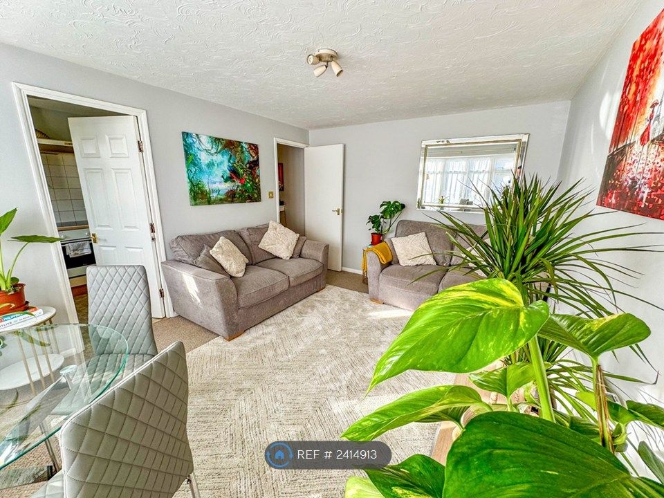 Property photo 3 of 5