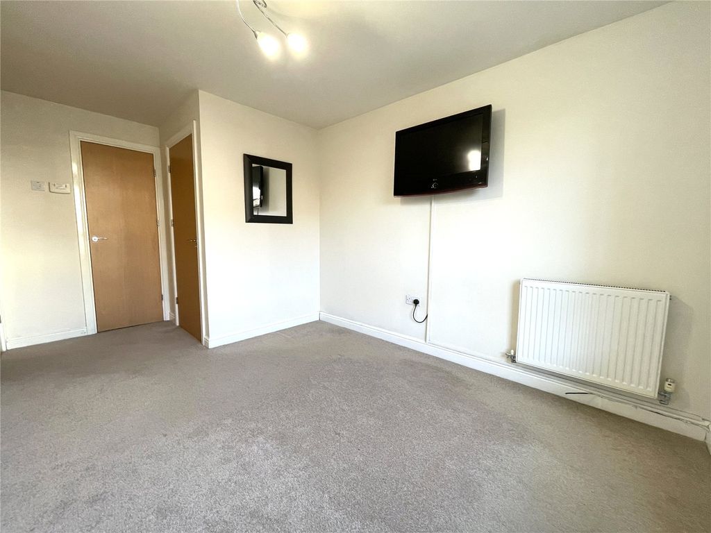 Property photo 3 of 13 Picture No. 20